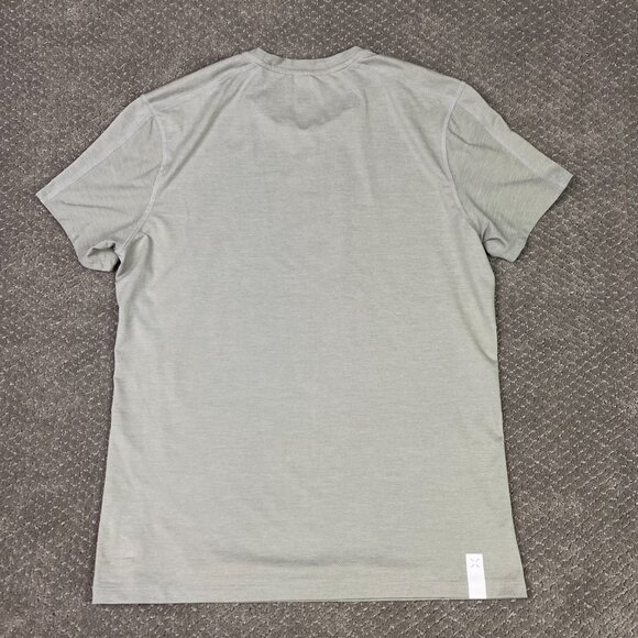 Ten Thousand Shirt Men's Medium Gray The Versatile Tee Performance Gym Running - Picture 3 of 10